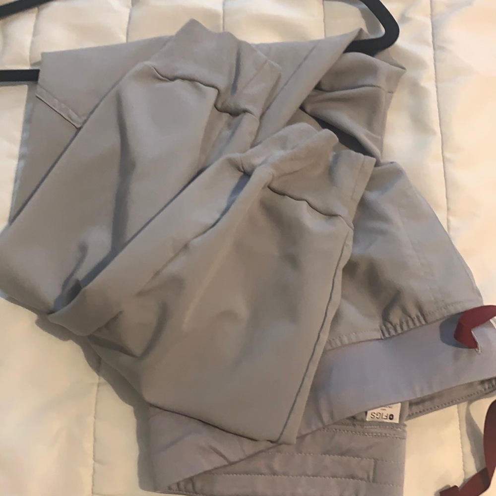 FIGS Zamora jogger scrub pants